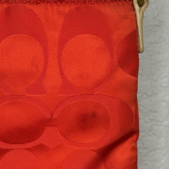 Coach Legacy Weekend Signature Nylon Hippie Swing Bag Shoulder Bag Crossbody Red - Picture 5 of 12